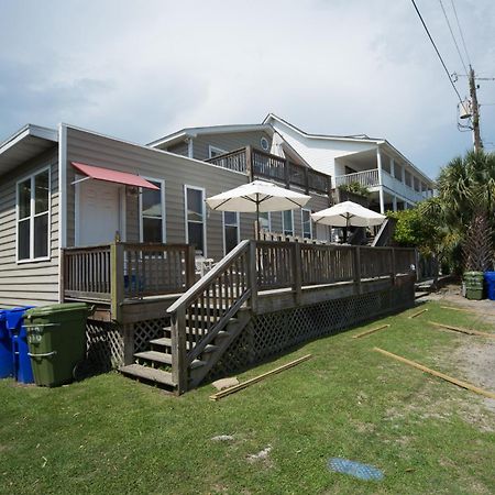 Salty Shack Unit C - Salty Shack - Dog Friendly Home - Across From The Beach - Central Location! Folly Beach Rom bilde