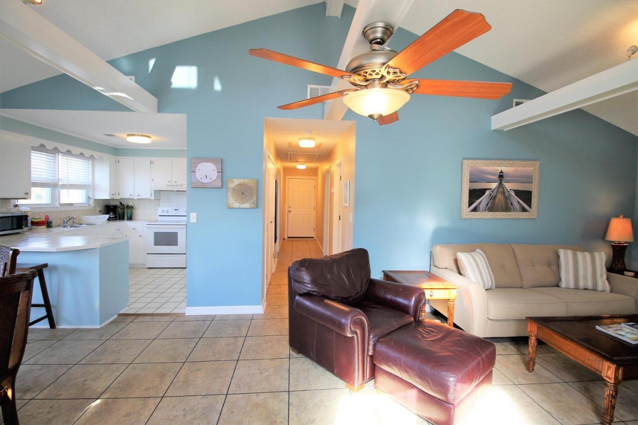 Salty Shack Unit C - Salty Shack - Dog Friendly Home - Across From The Beach - Central Location! Folly Beach Eksteriør bilde
