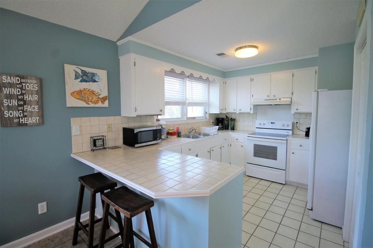 Salty Shack Unit C - Salty Shack - Dog Friendly Home - Across From The Beach - Central Location! Folly Beach Eksteriør bilde
