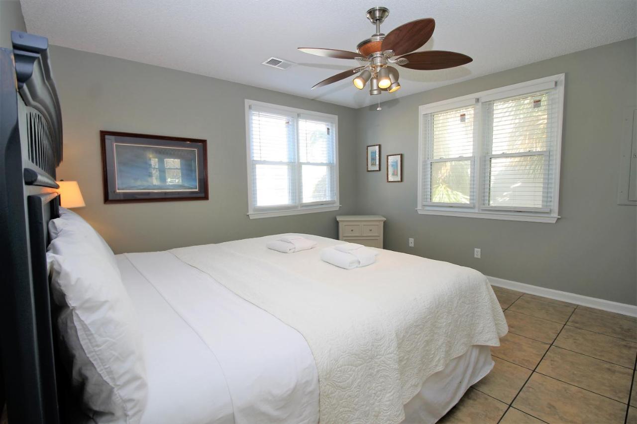 Salty Shack Unit C - Salty Shack - Dog Friendly Home - Across From The Beach - Central Location! Folly Beach Eksteriør bilde